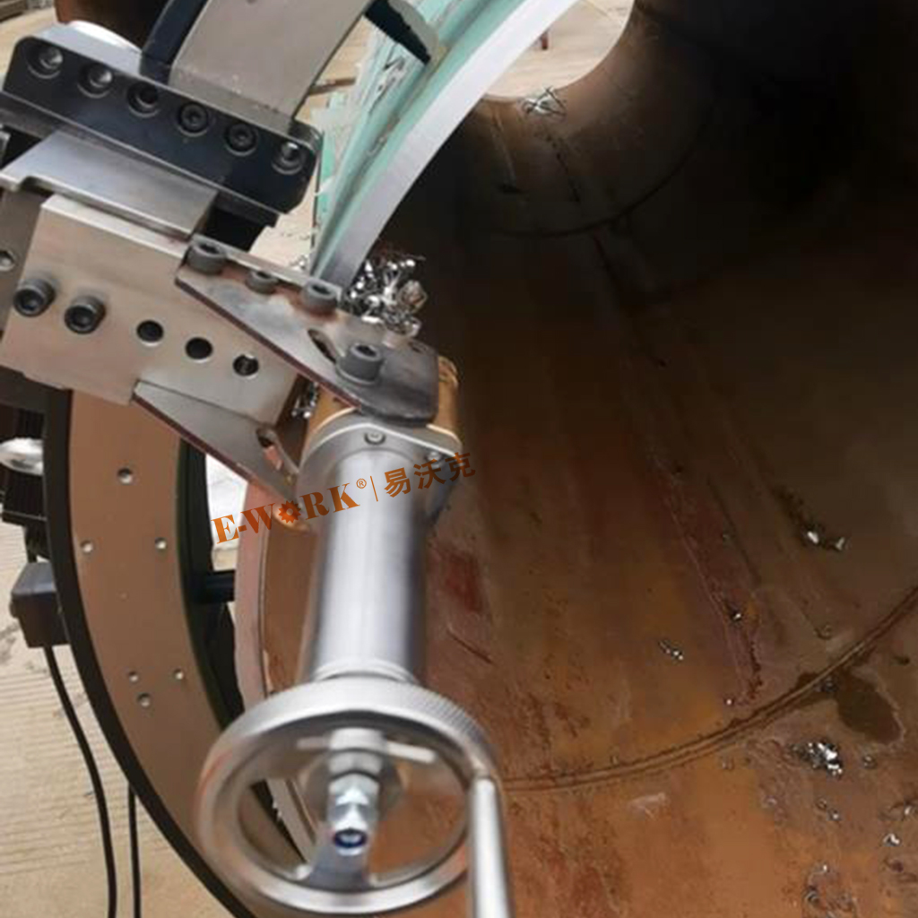 分瓣式切割坡口機(jī)內(nèi)坡口加工